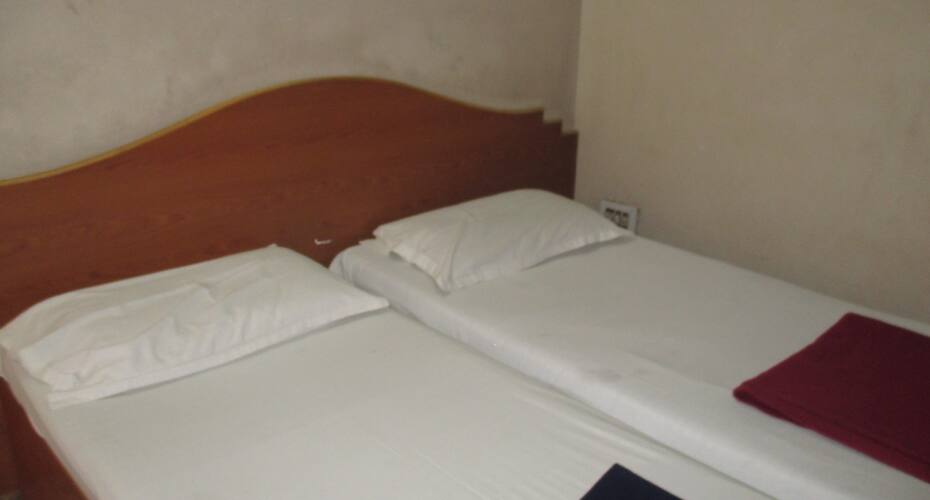 Sri Venkateswara Lodge, Proddatur 4
